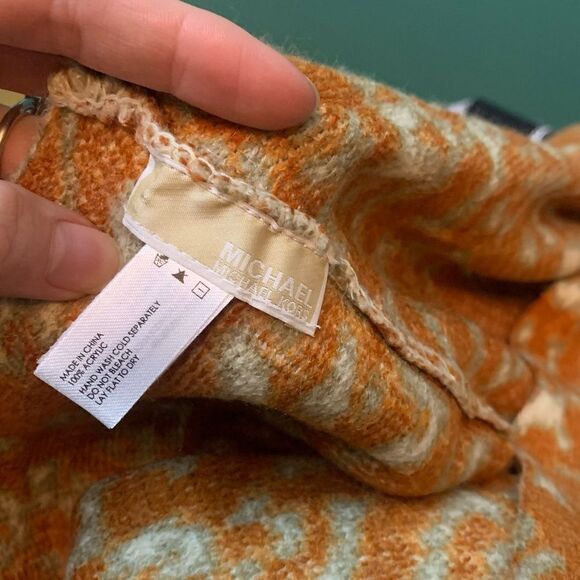 Michael Kors Orange Rochelle infinity Scarf - Picture 3 of 4
